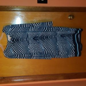 Michael Kors 3/4 sleeve polyester dress in black, blue, and white print